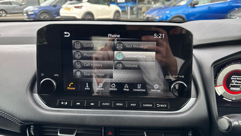 Nissan Qashqai 1.3 DiG-T MH Premiere Edition 5dr Petrol Hatchback